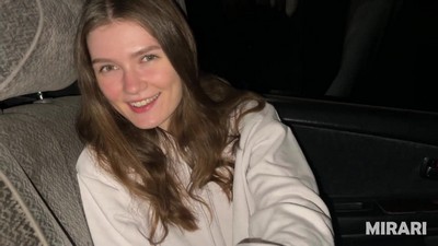 Как только заходит ночь, Машка приходит в другое состояние.