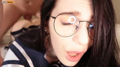 Моя одногруппница наслаждается сексом под прицелом камеры.